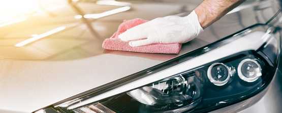 Nettoyer la carrosserie : conseils pour bien laver sa voiture (nettoyage et  entretien)